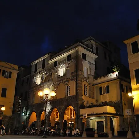 Hotel Ferrari 3*