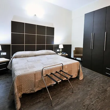 Ferrari Hotel 3*