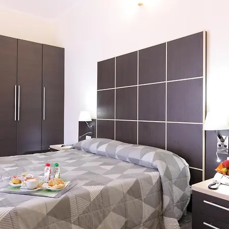 Hotel Ferrari 3*