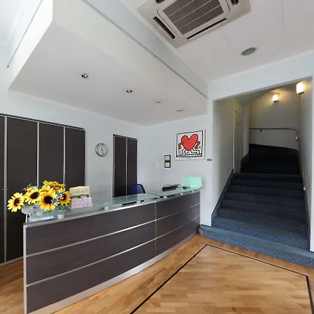Otel Ferrari 3*