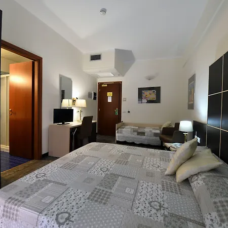 フェラーリ ホテル キアーヴァリ