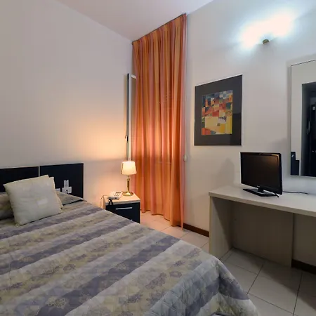 フェラーリ キアーヴァリ