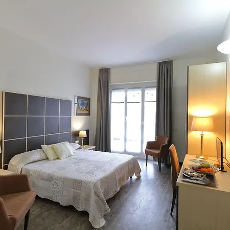 ホテル フェラーリ 3*