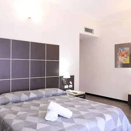 Otel Ferrari Chiavari