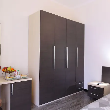 Hotel Ferrari 3*