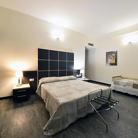 Otel Ferrari Chiavari