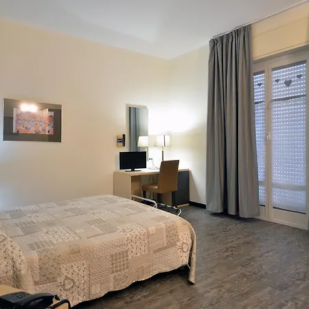 Hotel Ferrari 3*