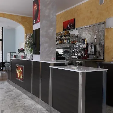 Ferrari 3* Chiavari